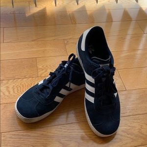 Navy Suede Adidas Gazelle size 6 men’s- women’s 8